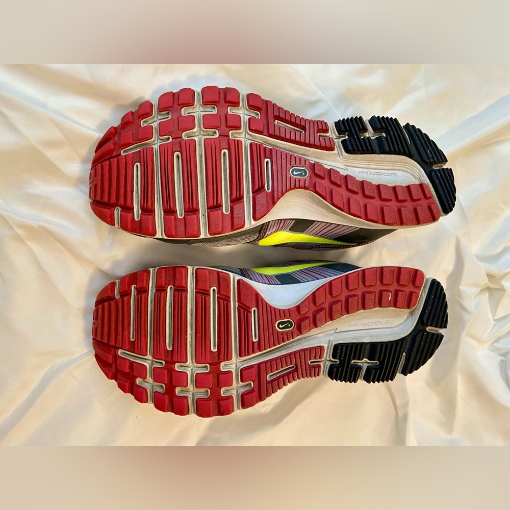 NIKE Pegasus - Picture 4 of 5